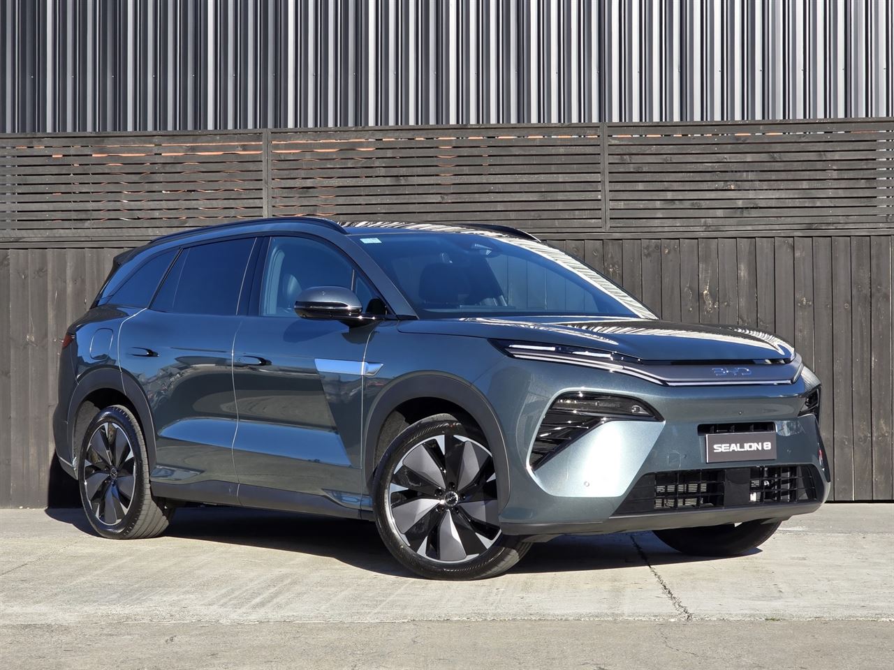 Vehicle image 1