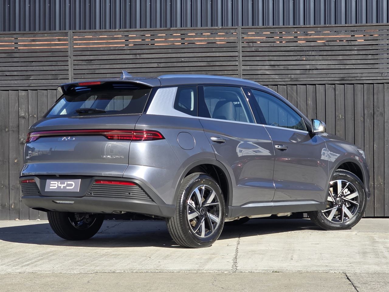 Vehicle image 3