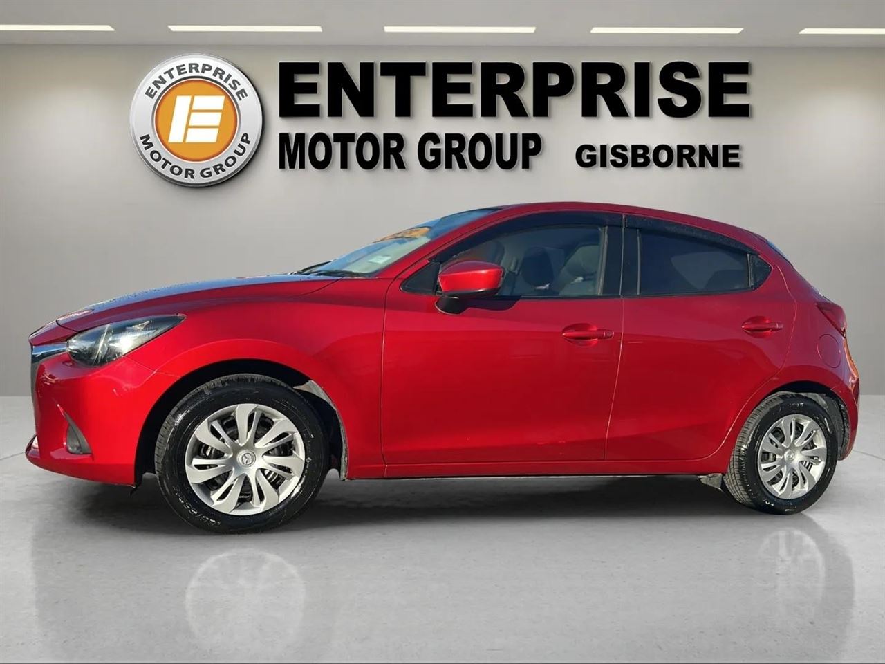 Vehicle image 4
