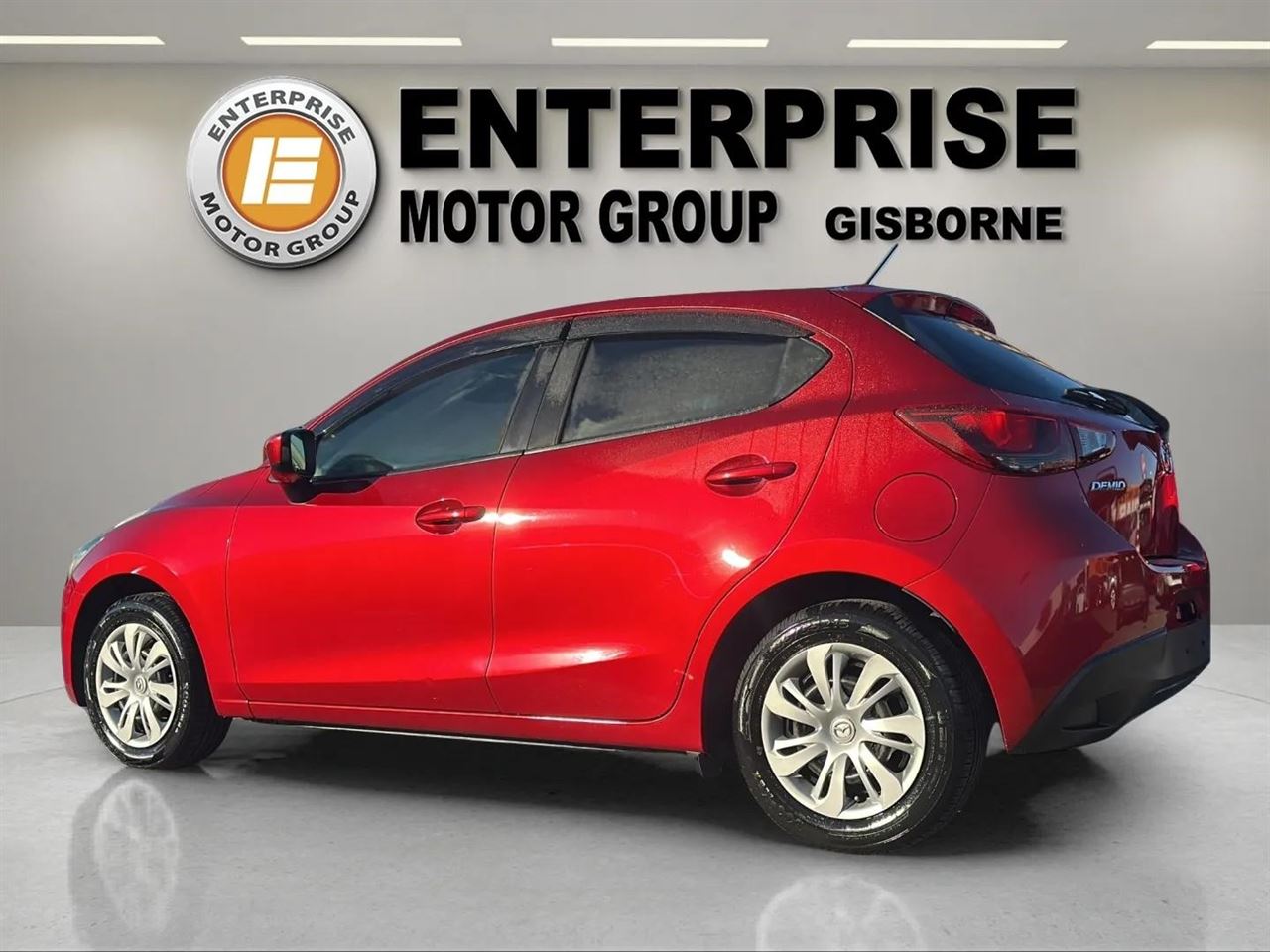 Vehicle image 5