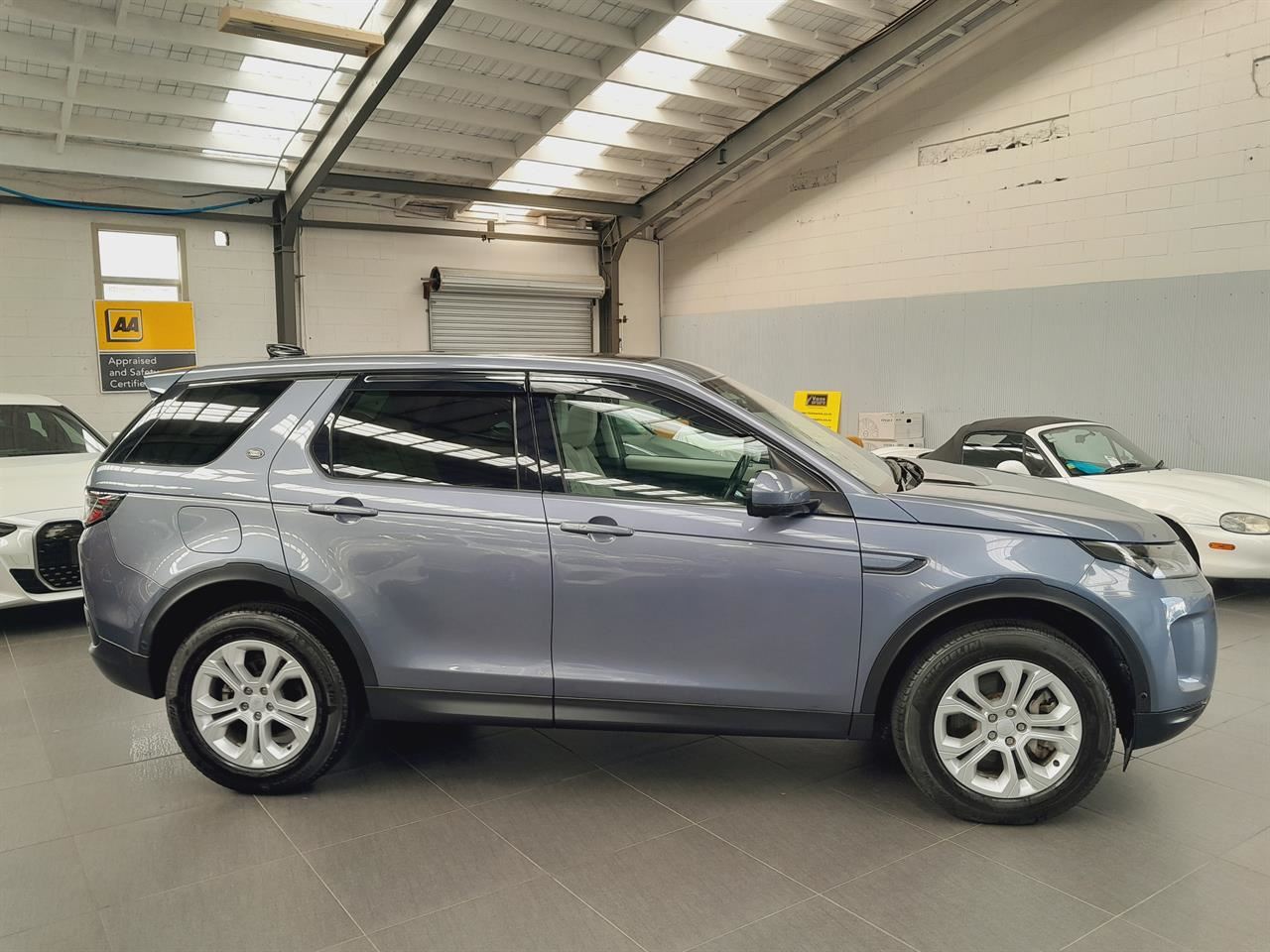 Vehicle image 3