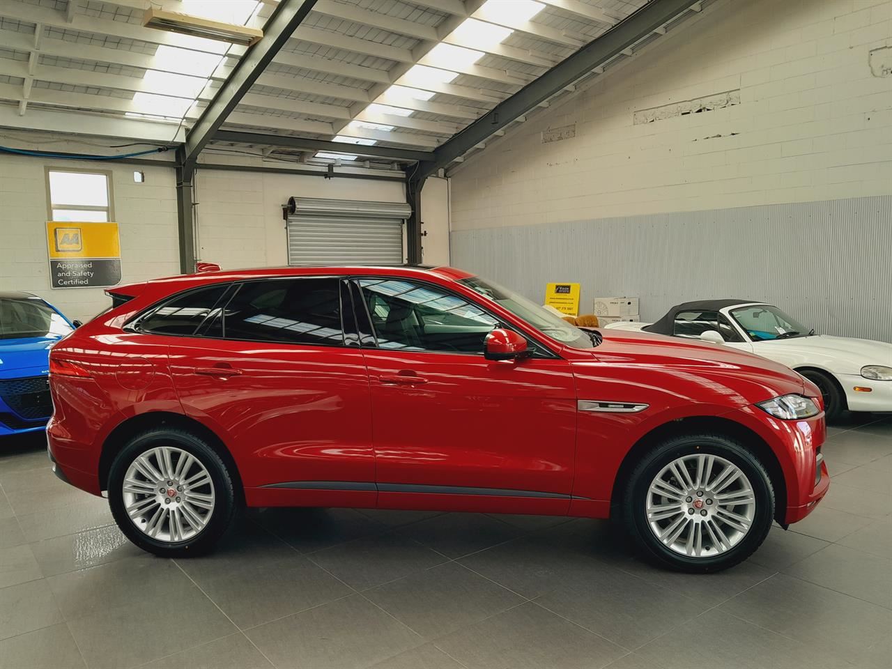Vehicle image 3
