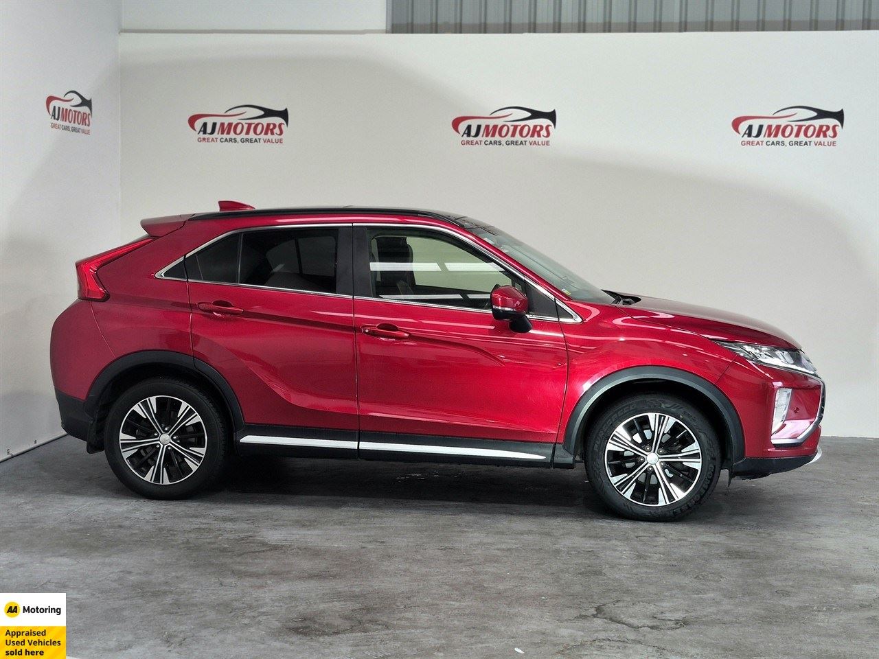 Vehicle image 3