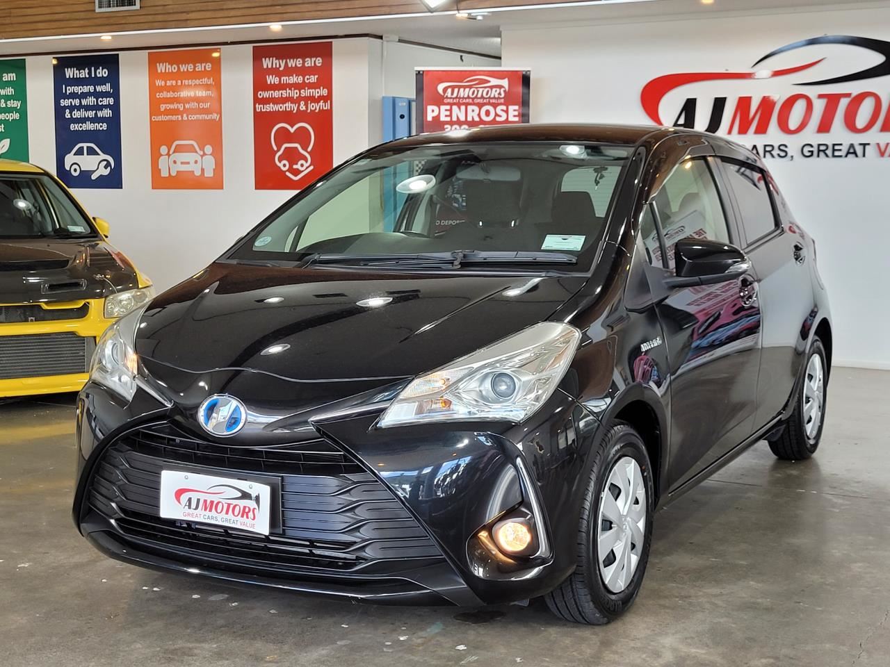 Vehicle image 3