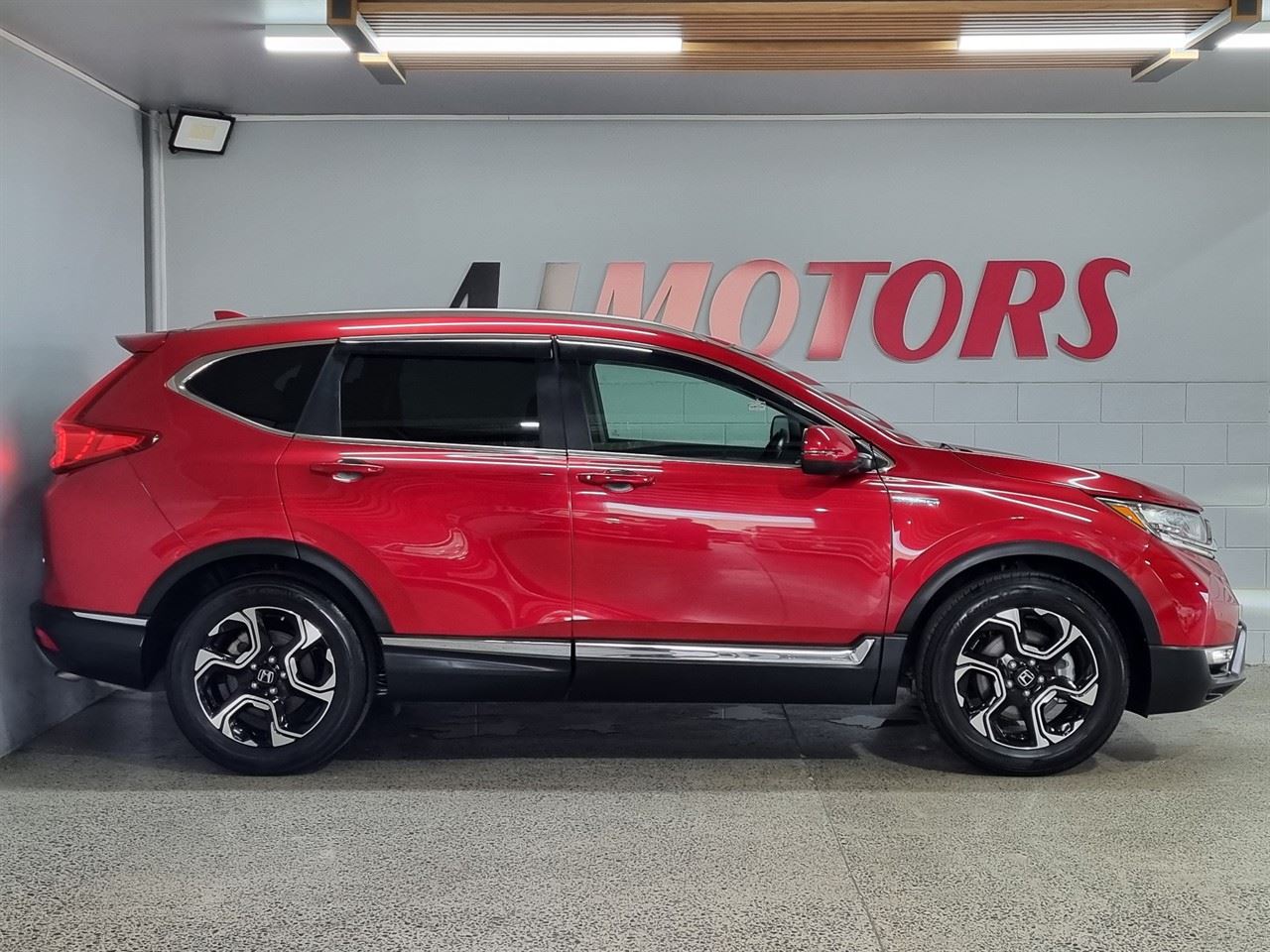 Vehicle image 5