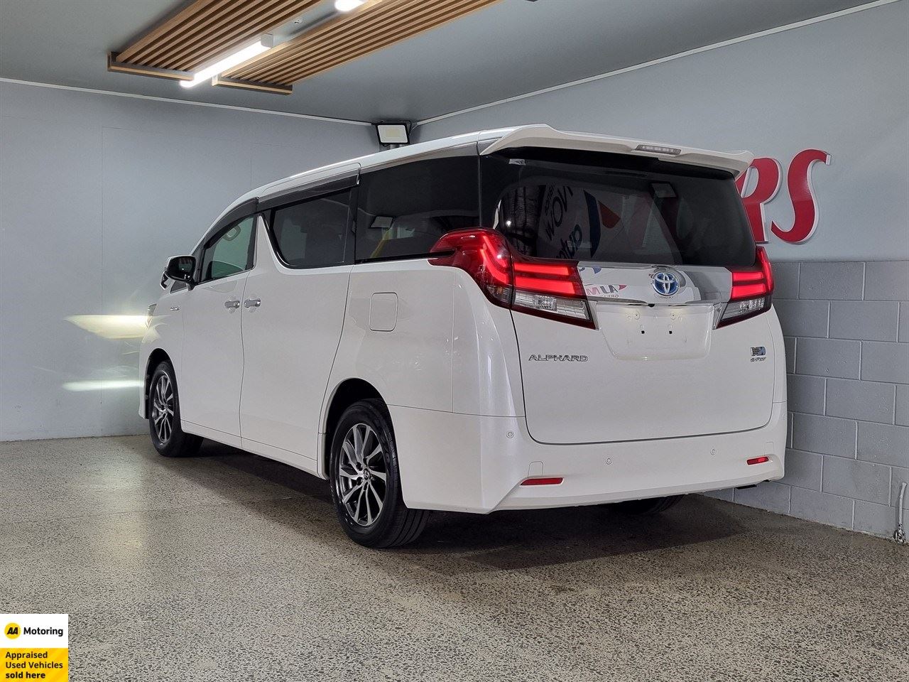 Vehicle image 3