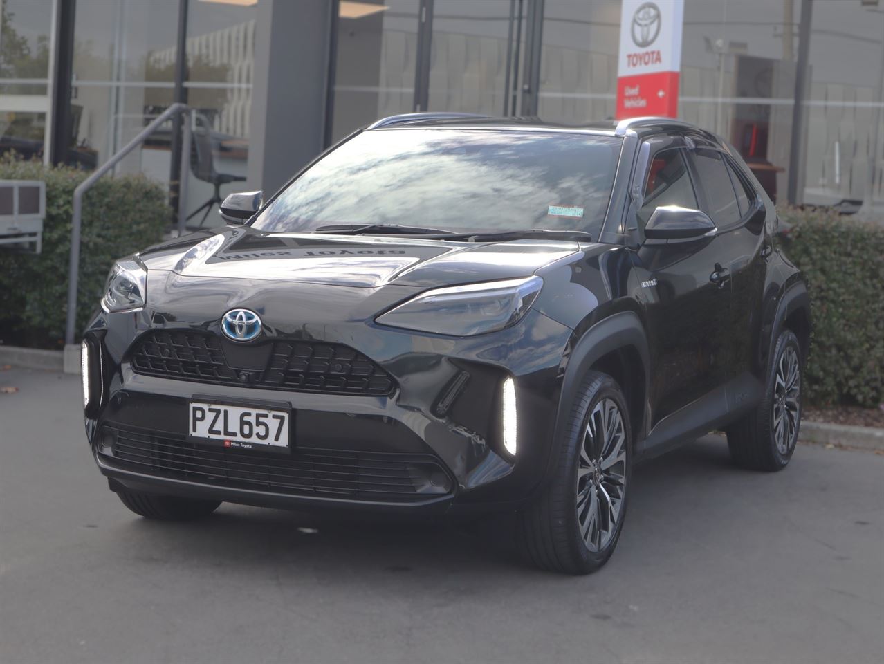 Vehicle image 3