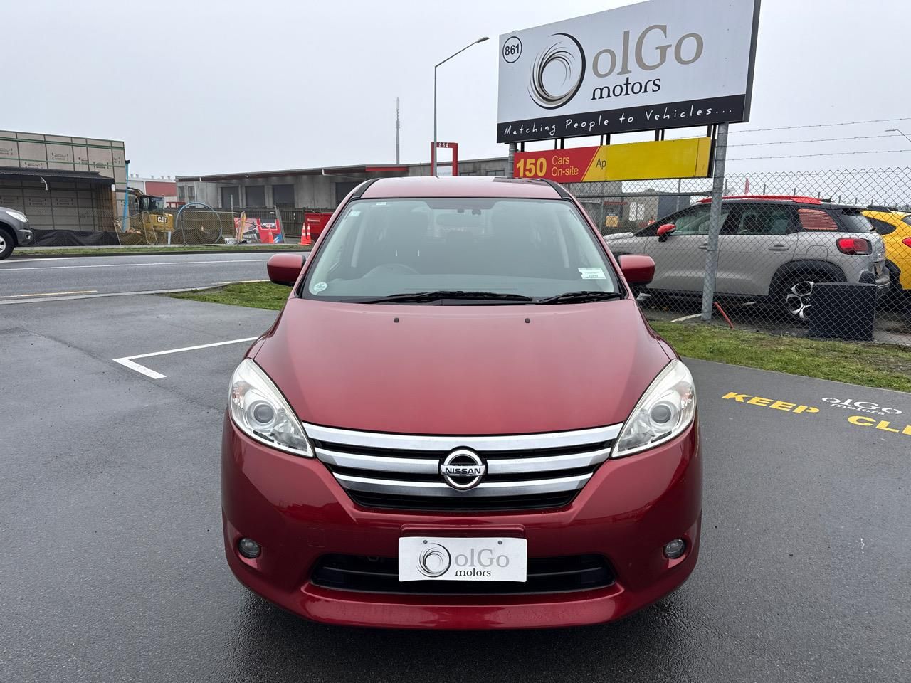 Vehicle image 3