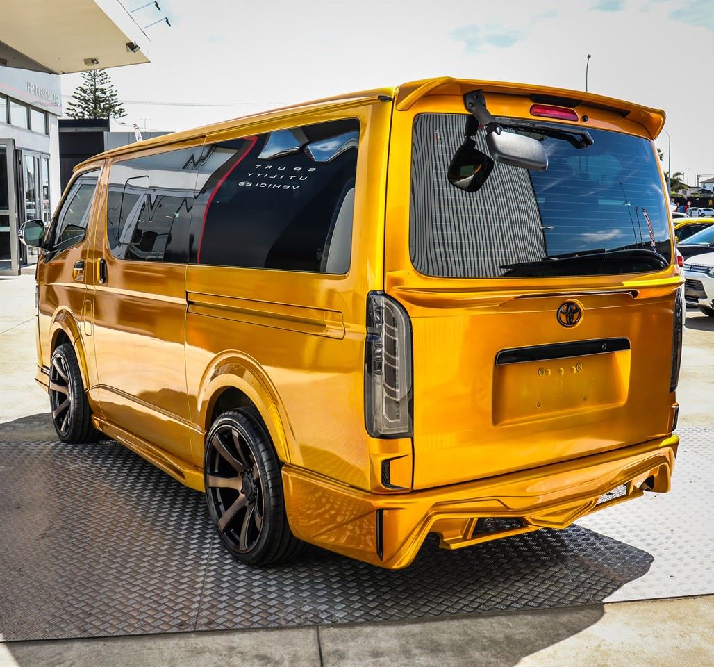 Vehicle image 4