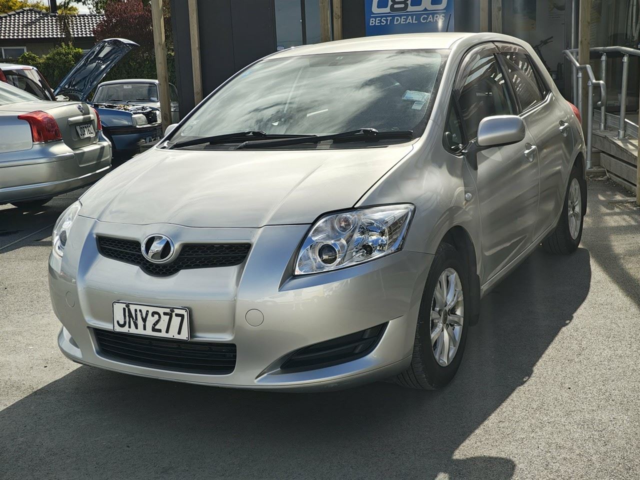 Vehicle image 3