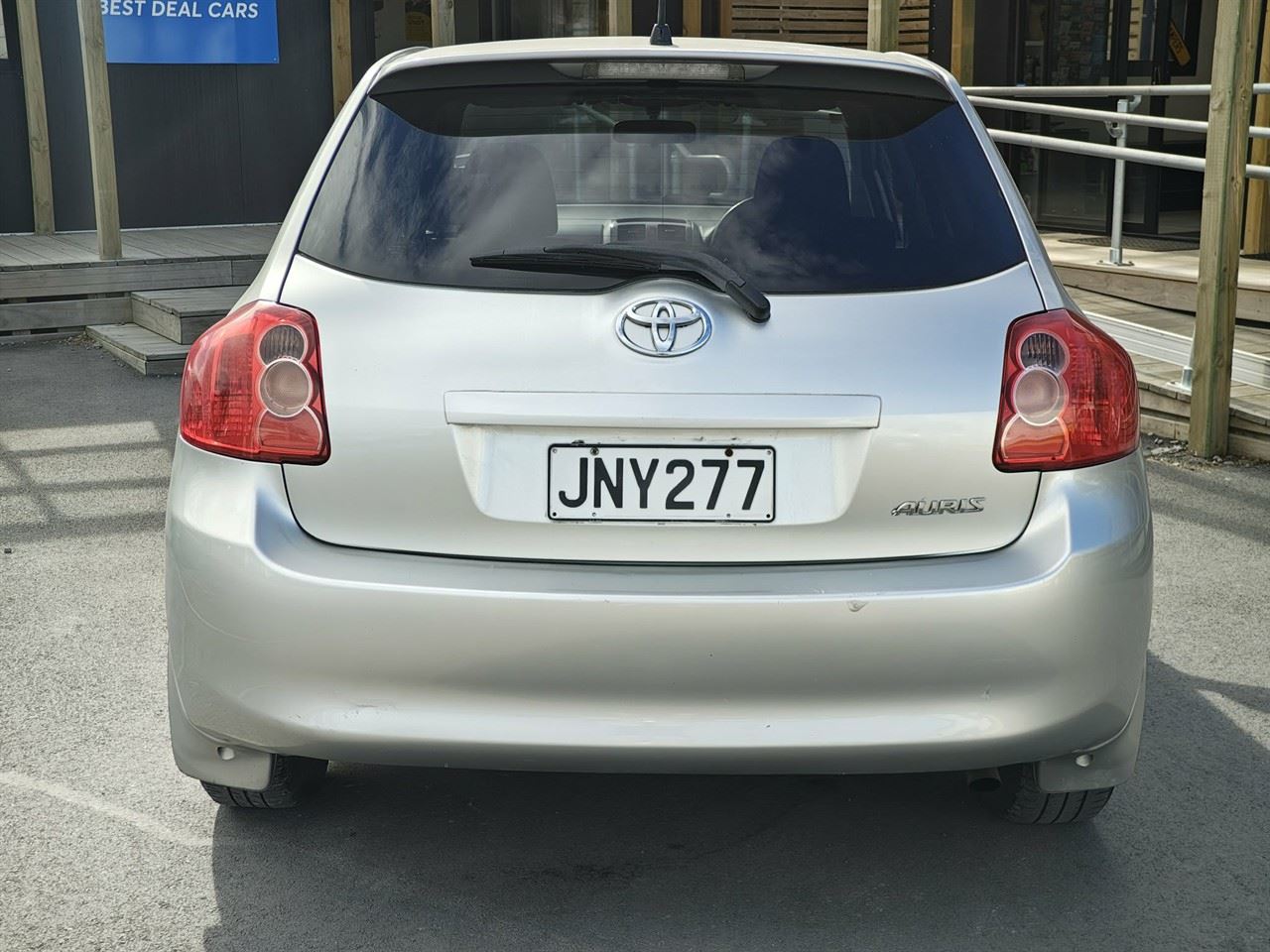Vehicle image 5