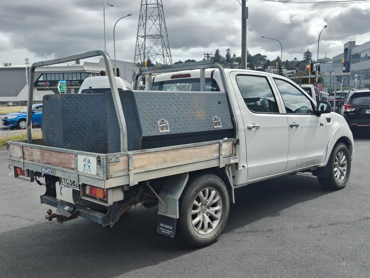 Vehicle image 4