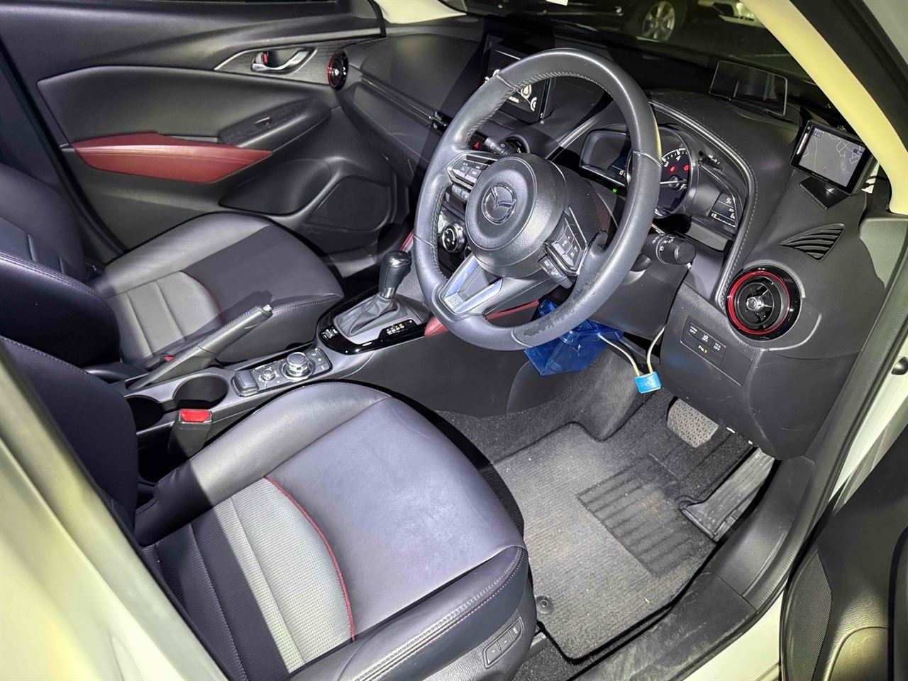 Vehicle image 3