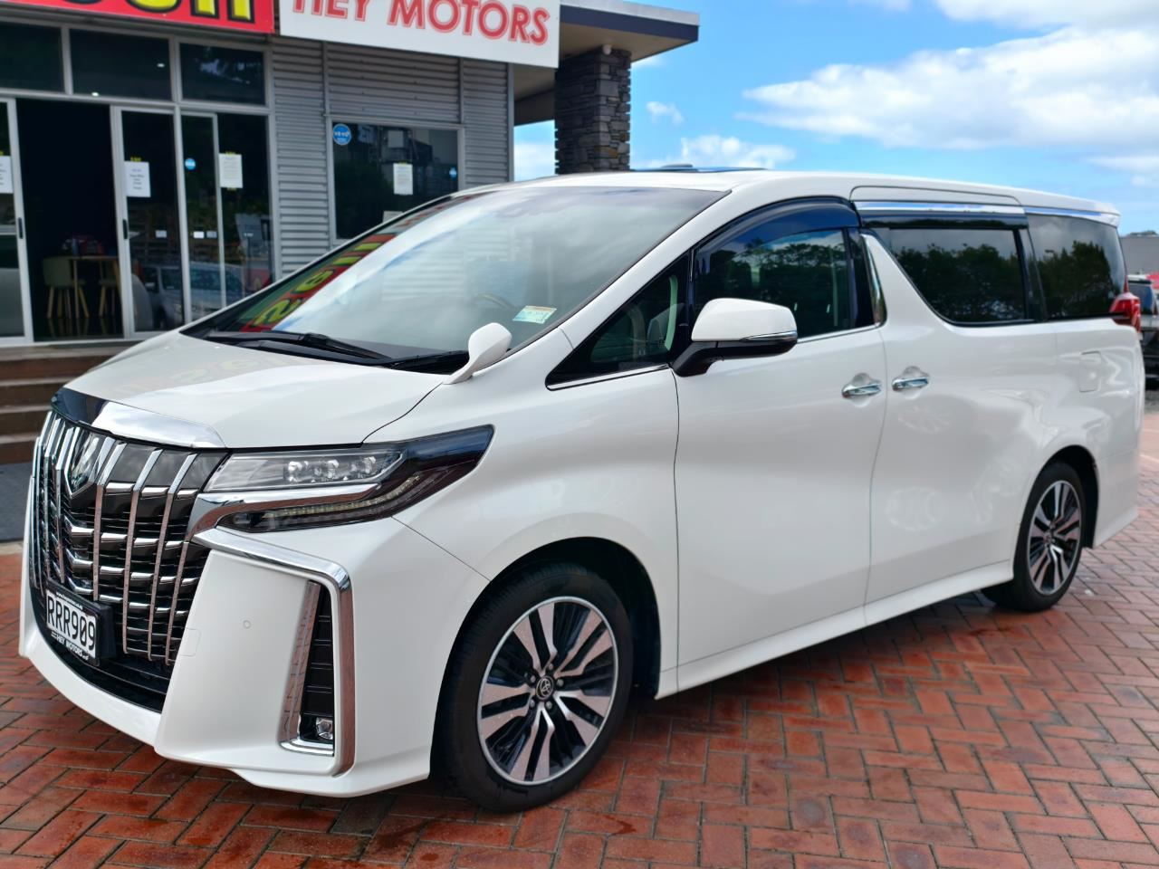 Vehicle image 3