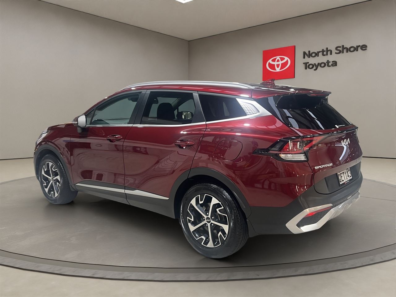 Vehicle image 5