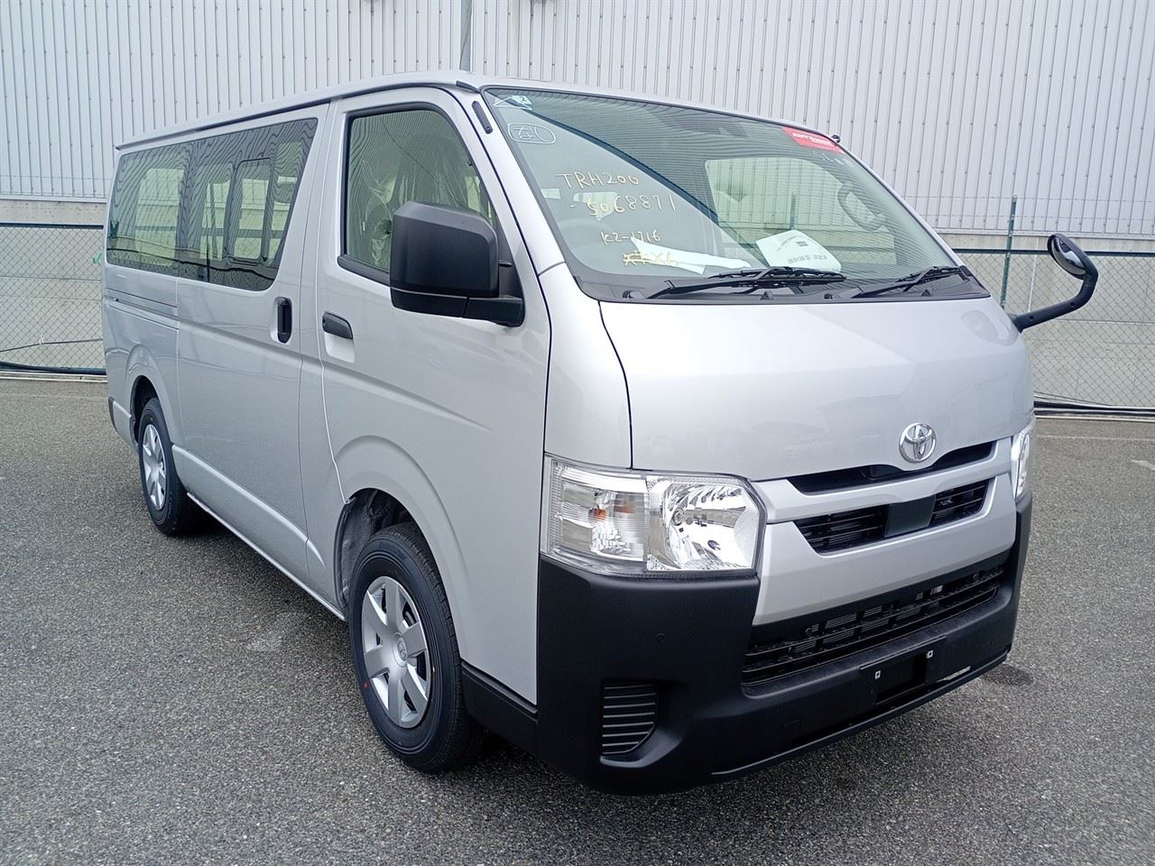 Vehicle image 3
