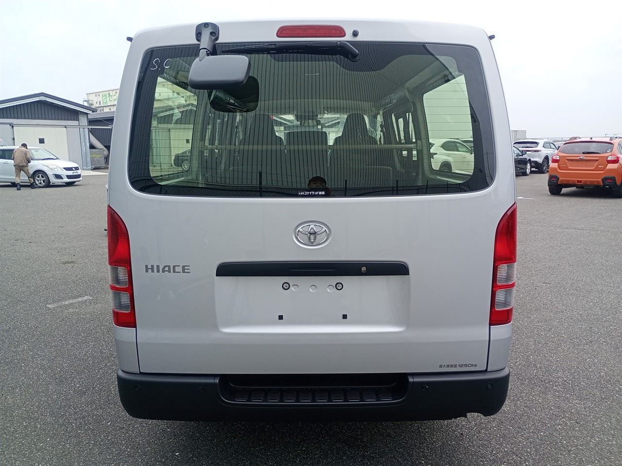 Vehicle image 5