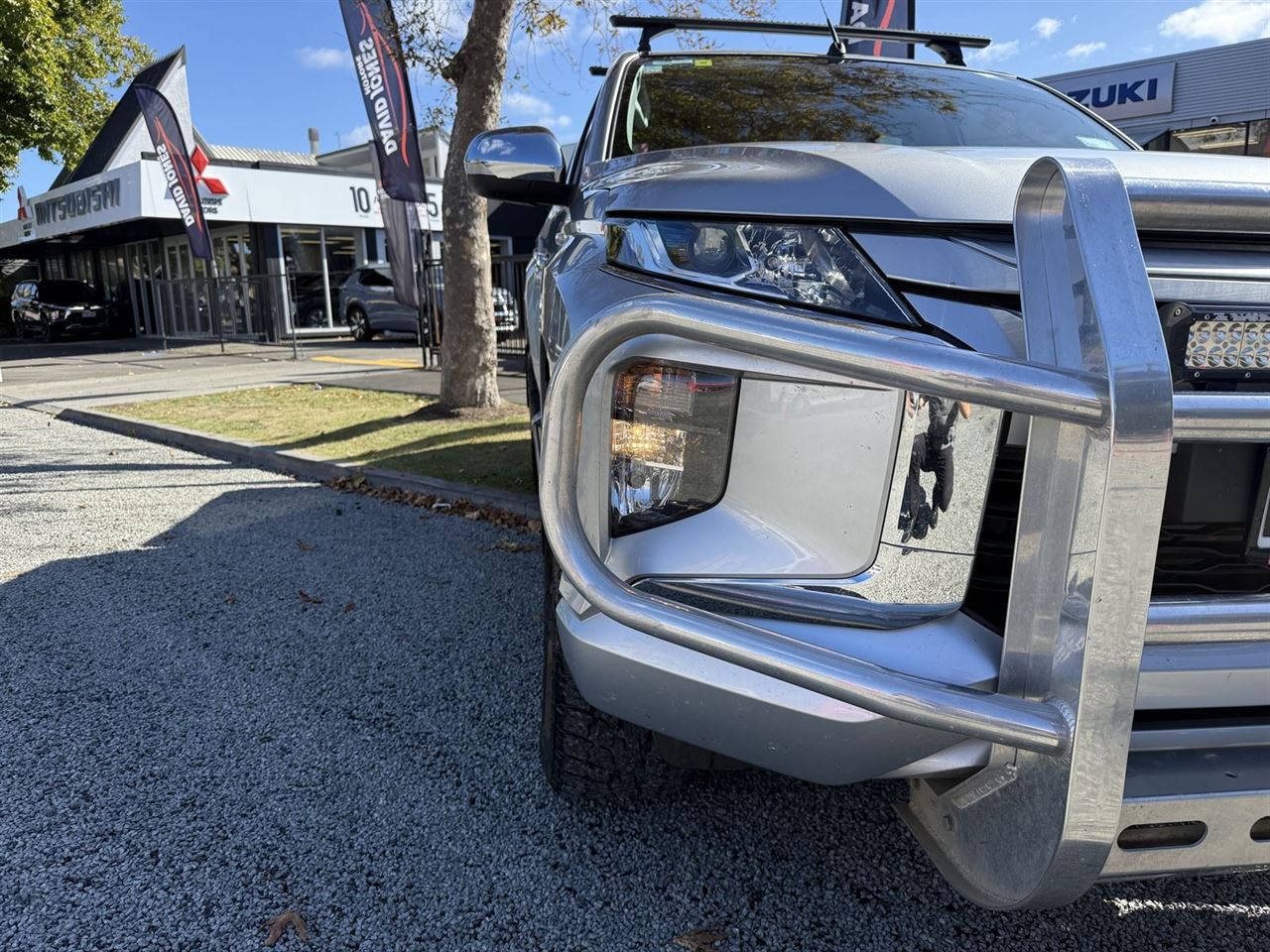 Vehicle image 3