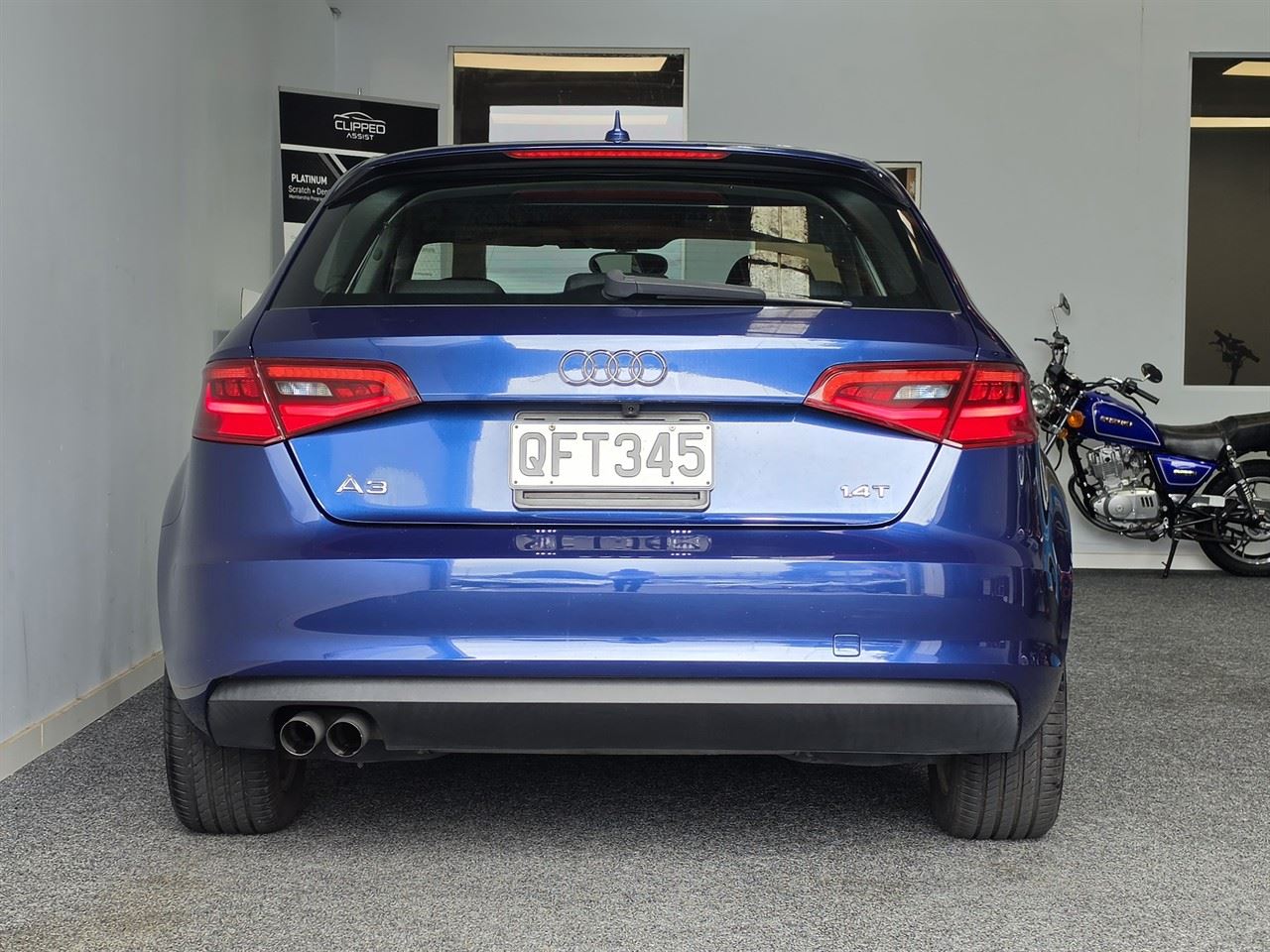 Vehicle image 5