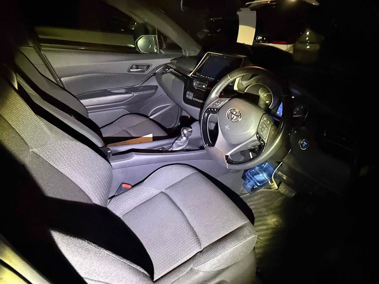 Vehicle image 3