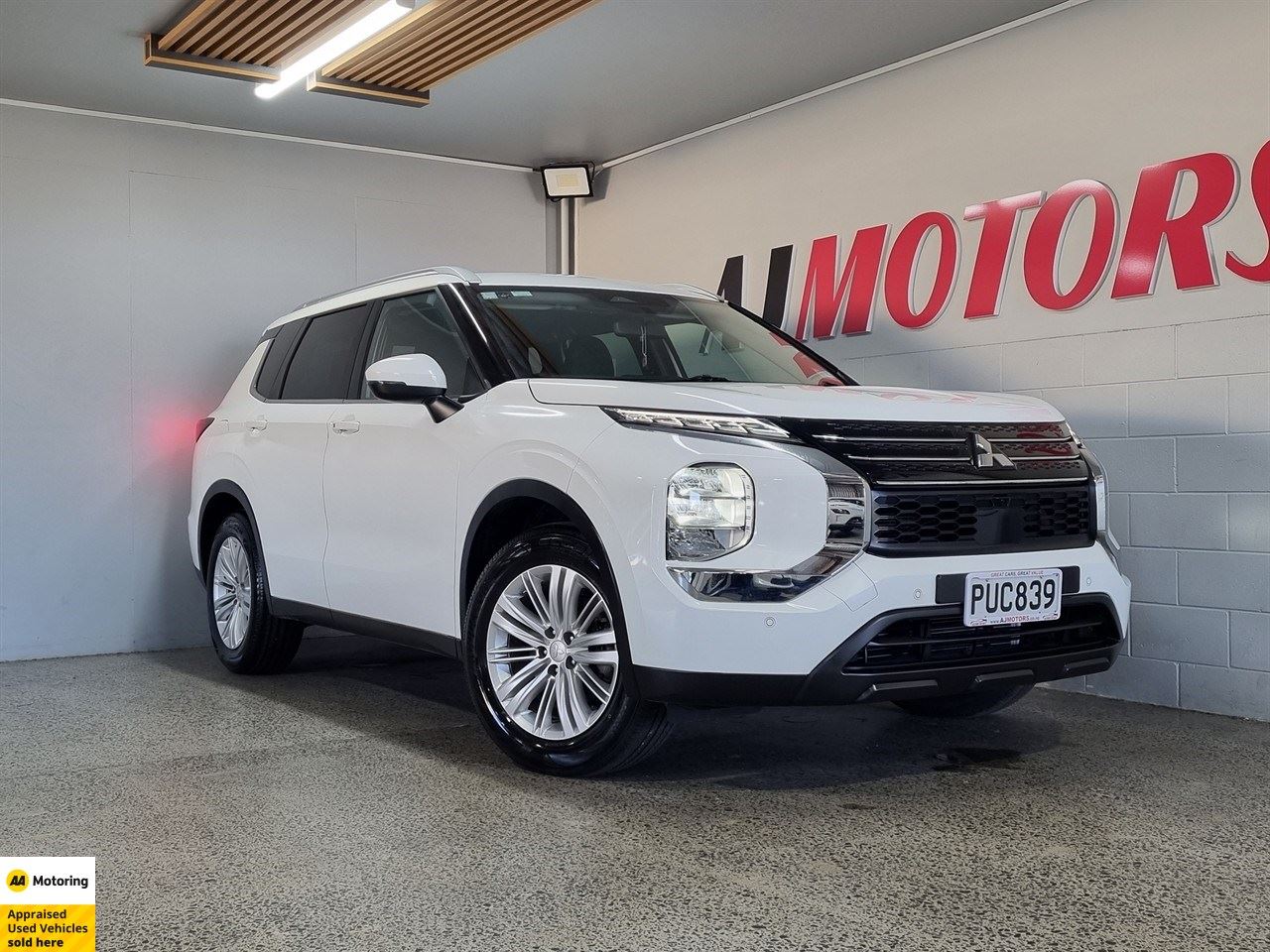 Vehicle image 1