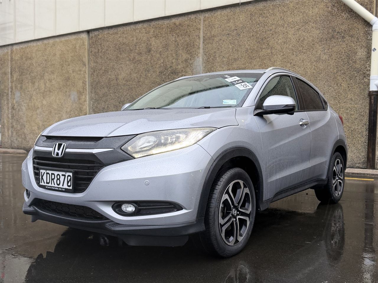 Vehicle image 3