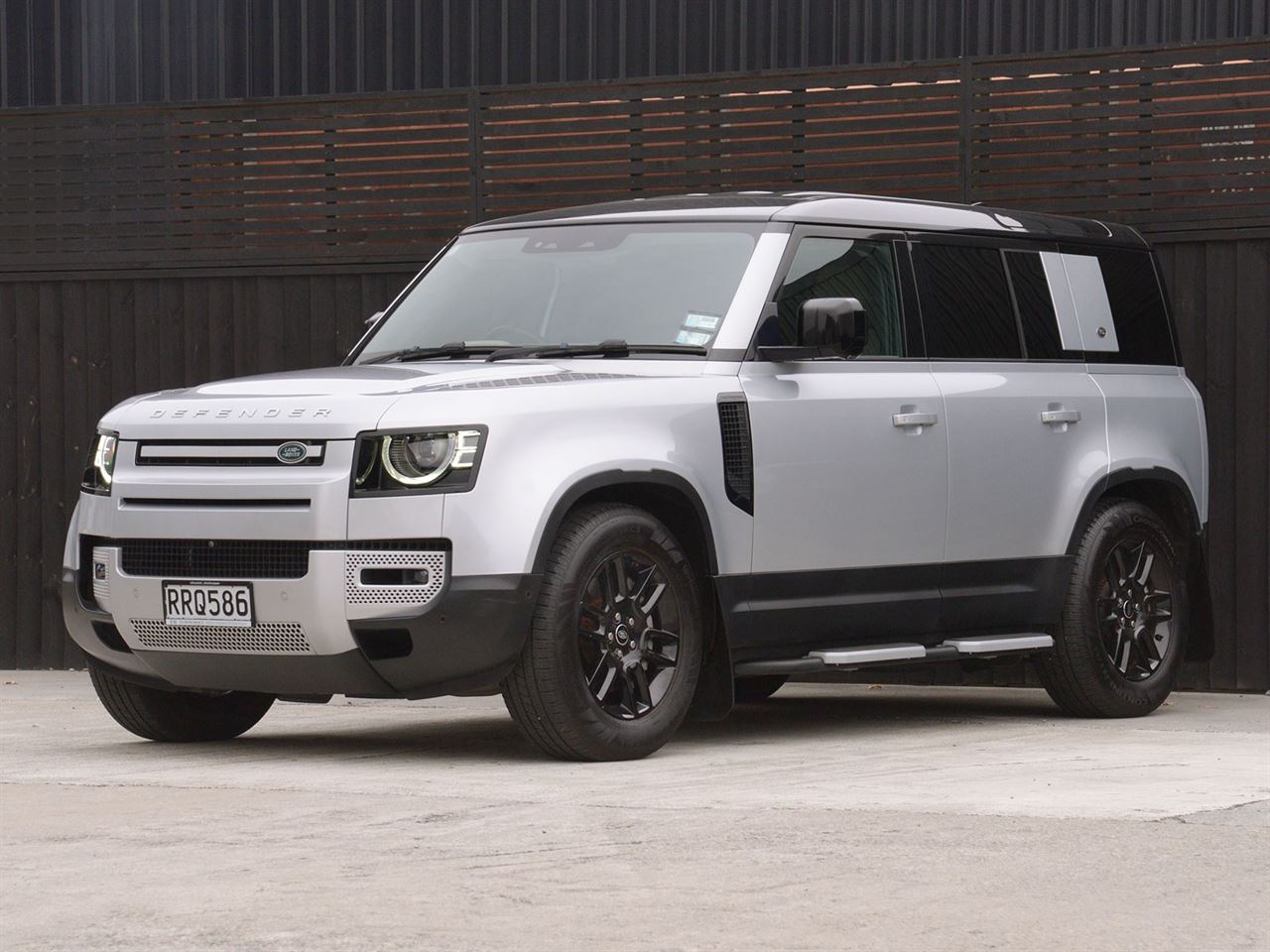 Vehicle image 5