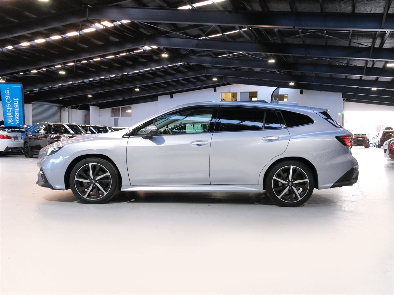 Vehicle image 5