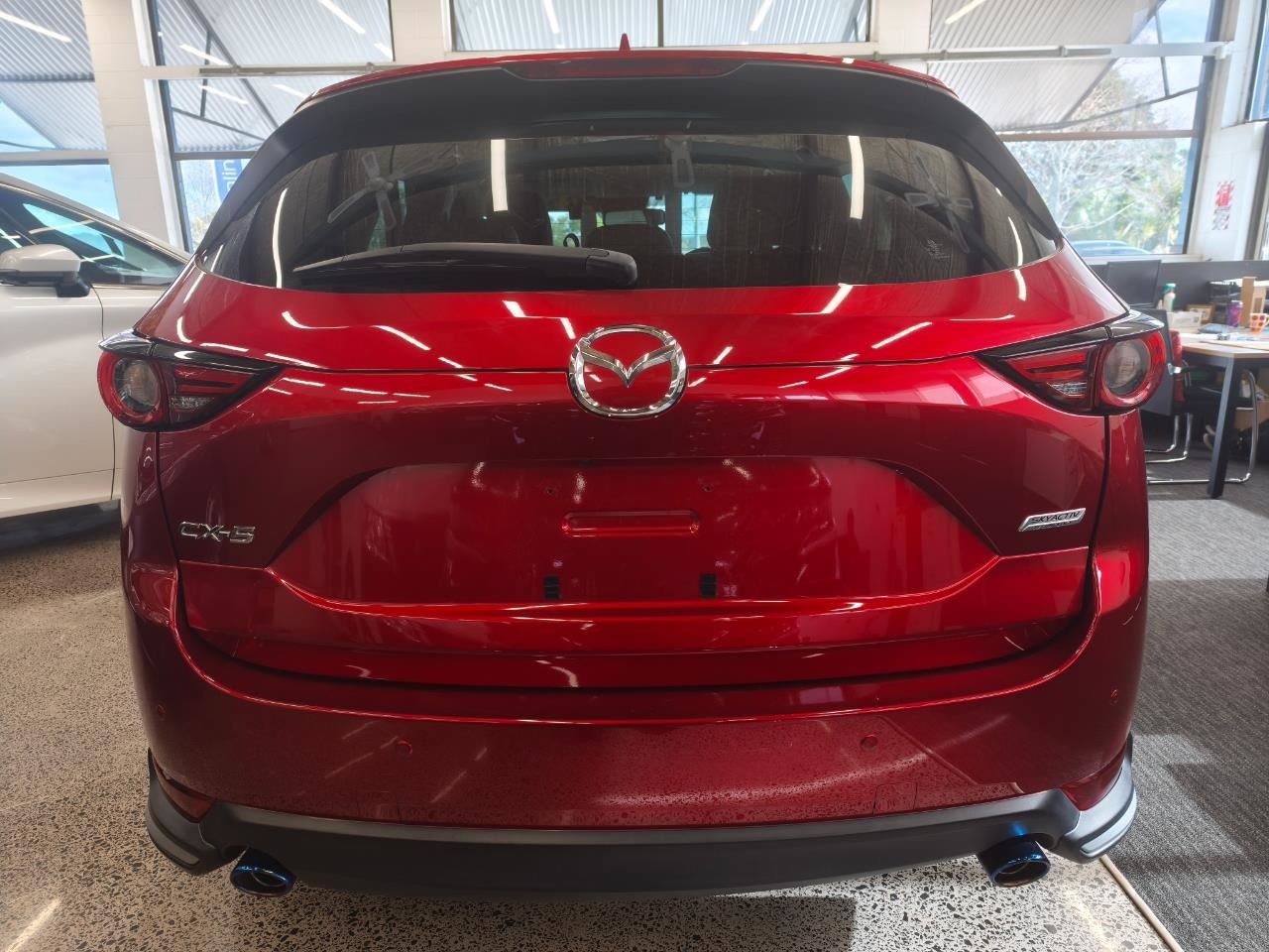 Vehicle image 4