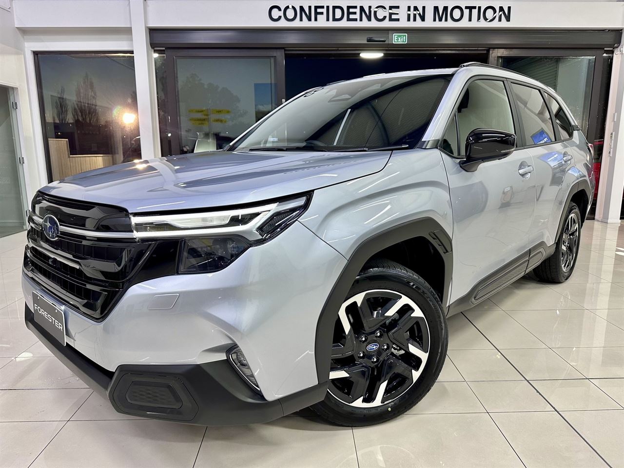 Vehicle image 3