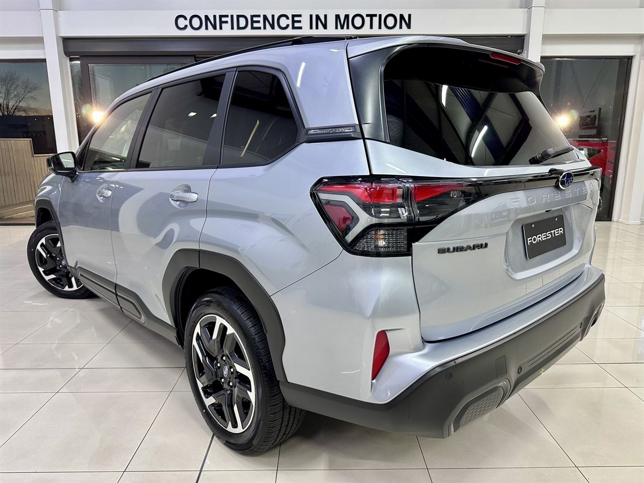 Vehicle image 5