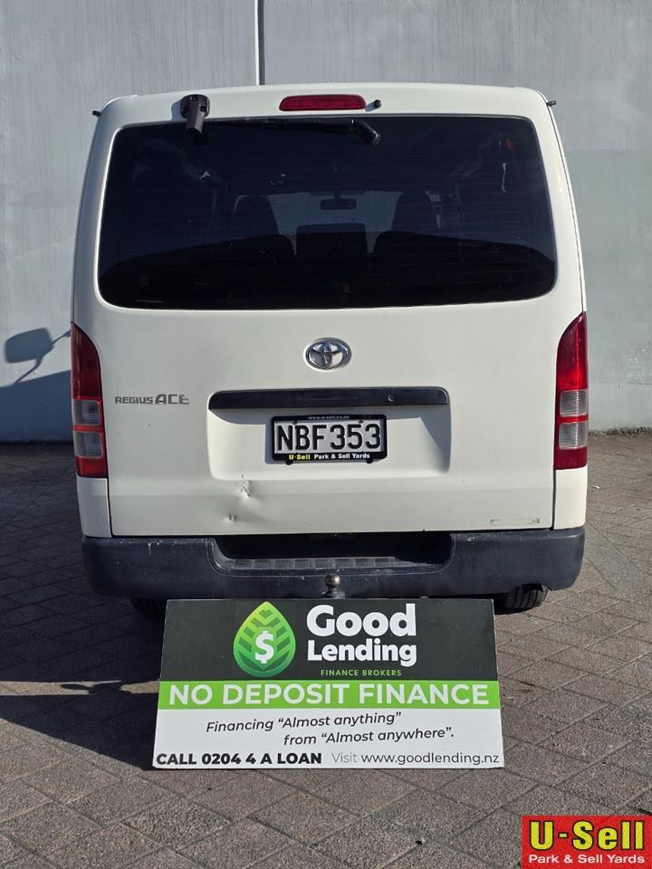 Vehicle image 4