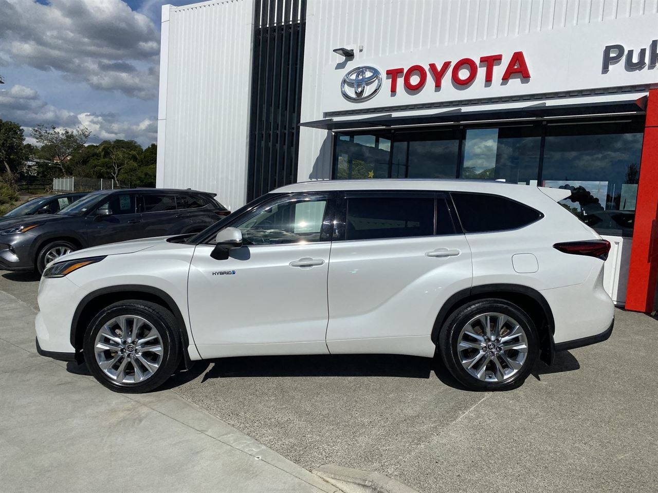 Vehicle image 2