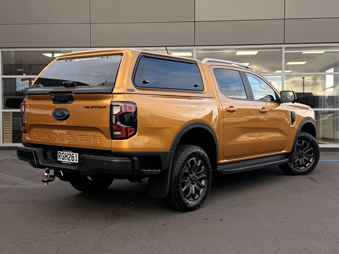 Vehicle image 3