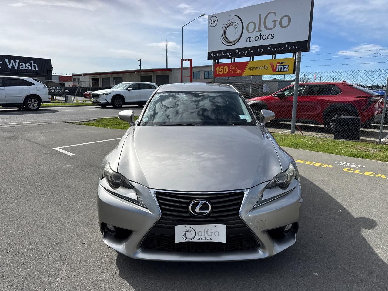 Vehicle image 3