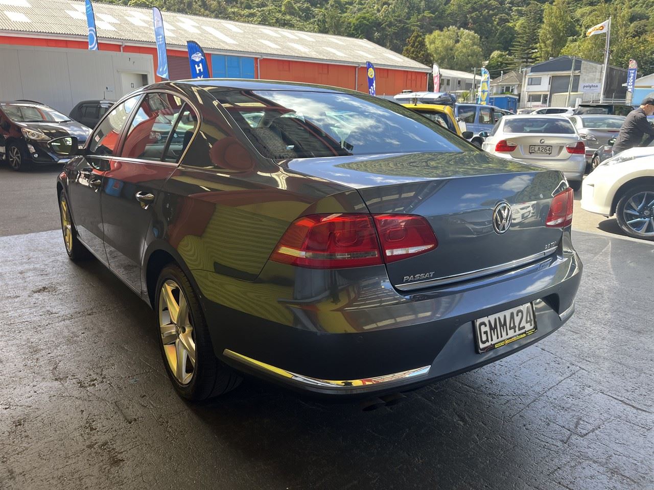 Vehicle image 4