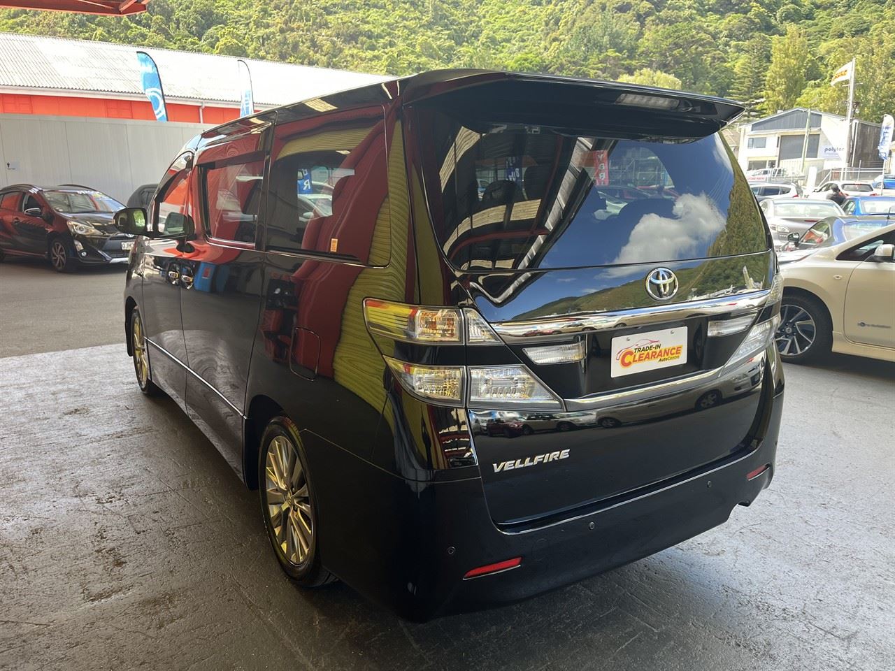 Vehicle image 4