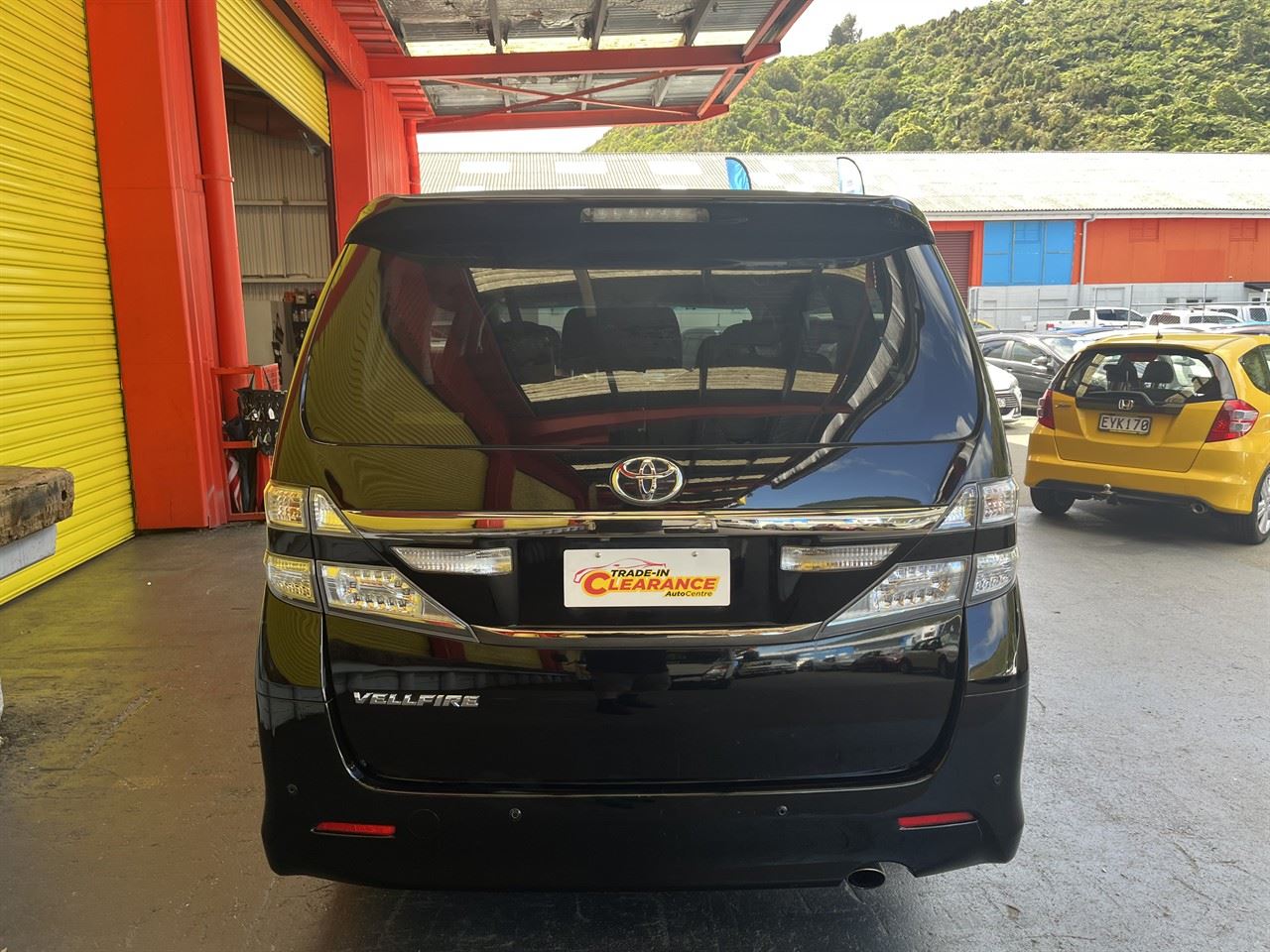 Vehicle image 5