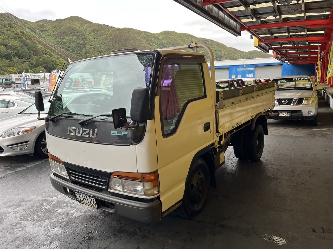Vehicle image 3