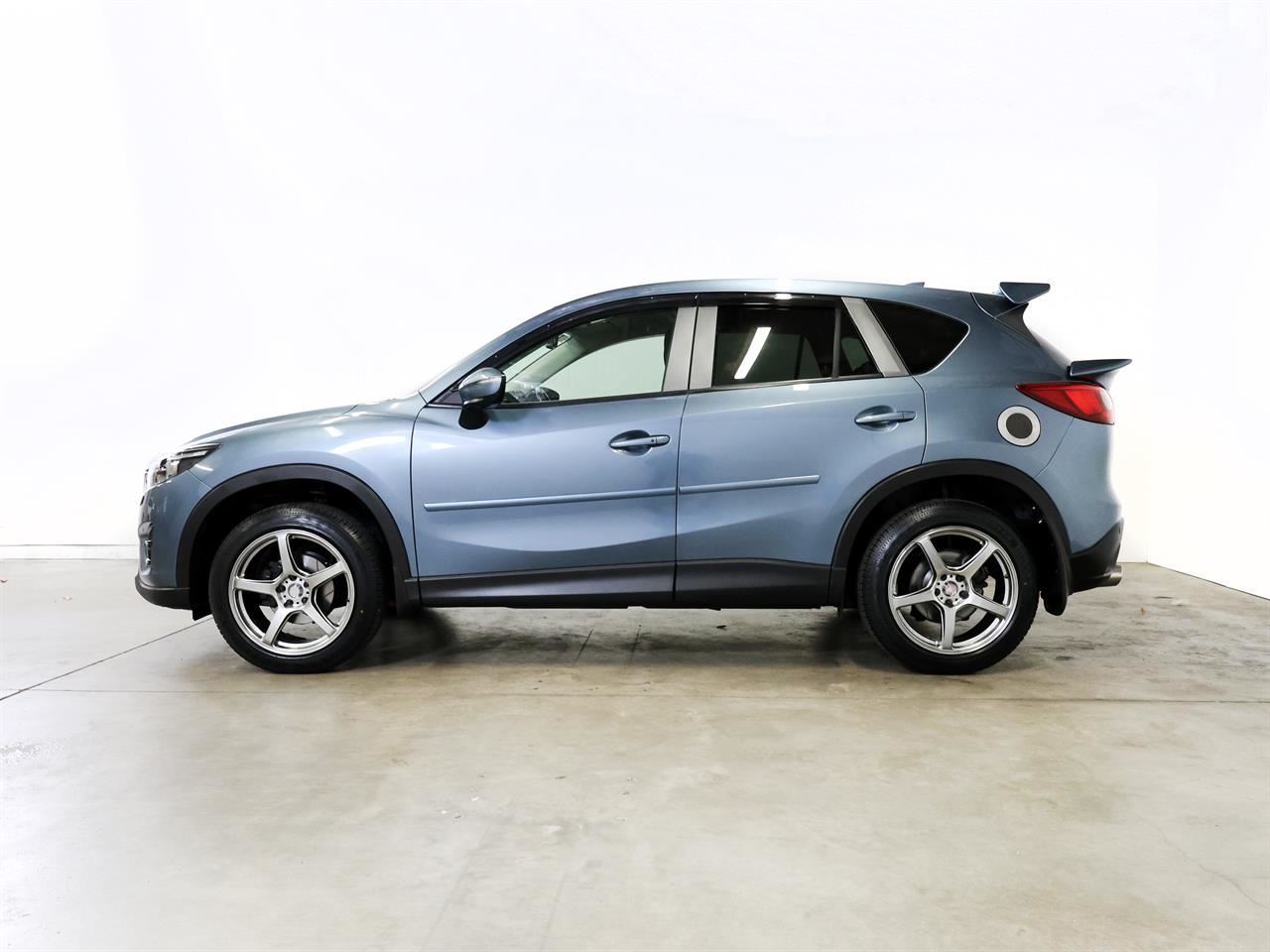 Vehicle image 5