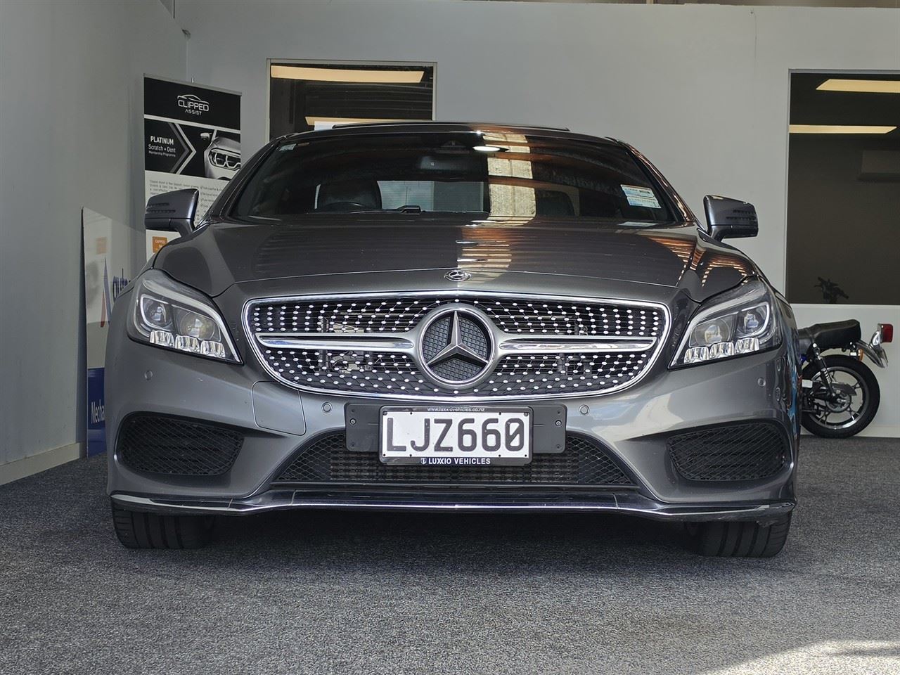 Vehicle image 4