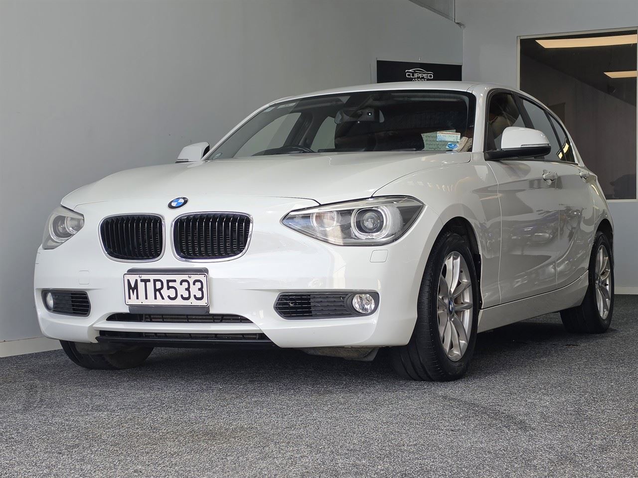 Vehicle image 1