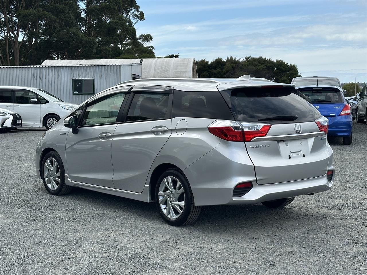Vehicle image 4