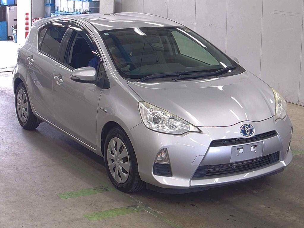 Vehicle image 2