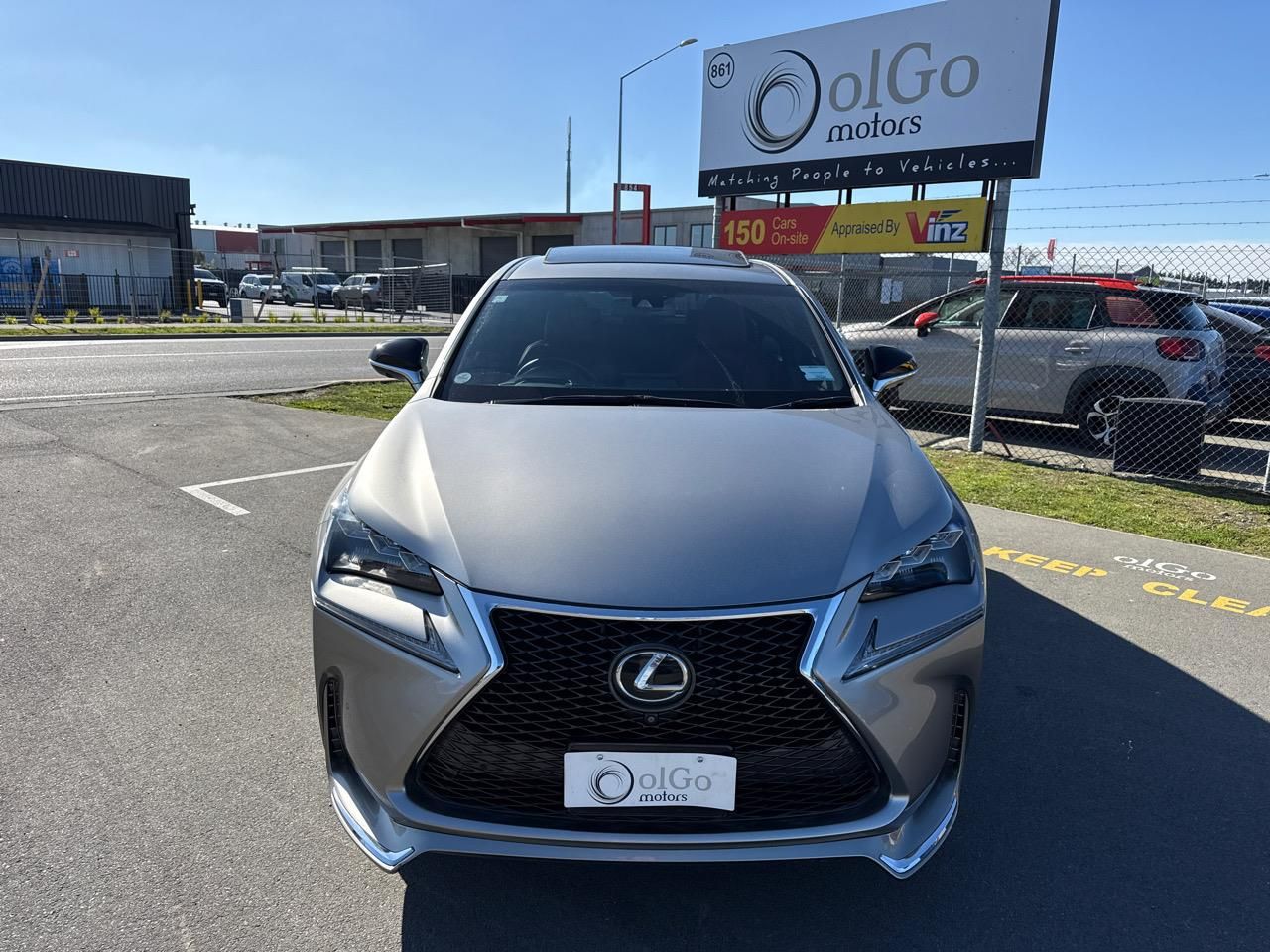 Vehicle image 3