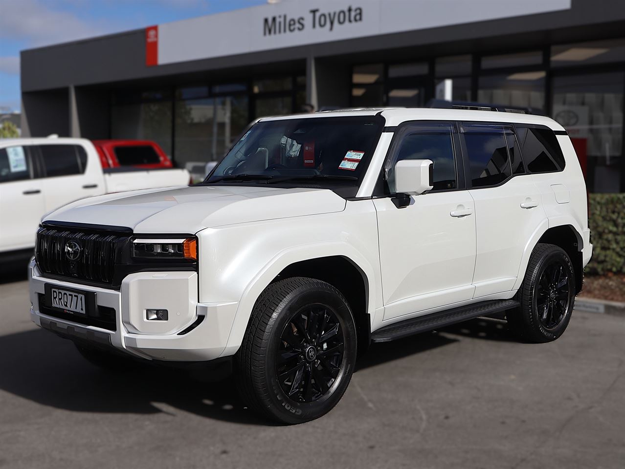 Vehicle image 3