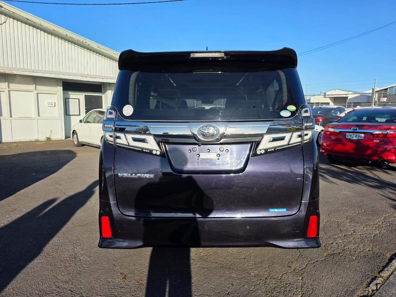 Vehicle image 5