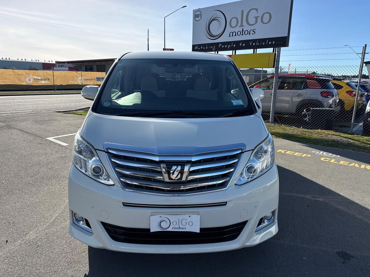 Vehicle image 3