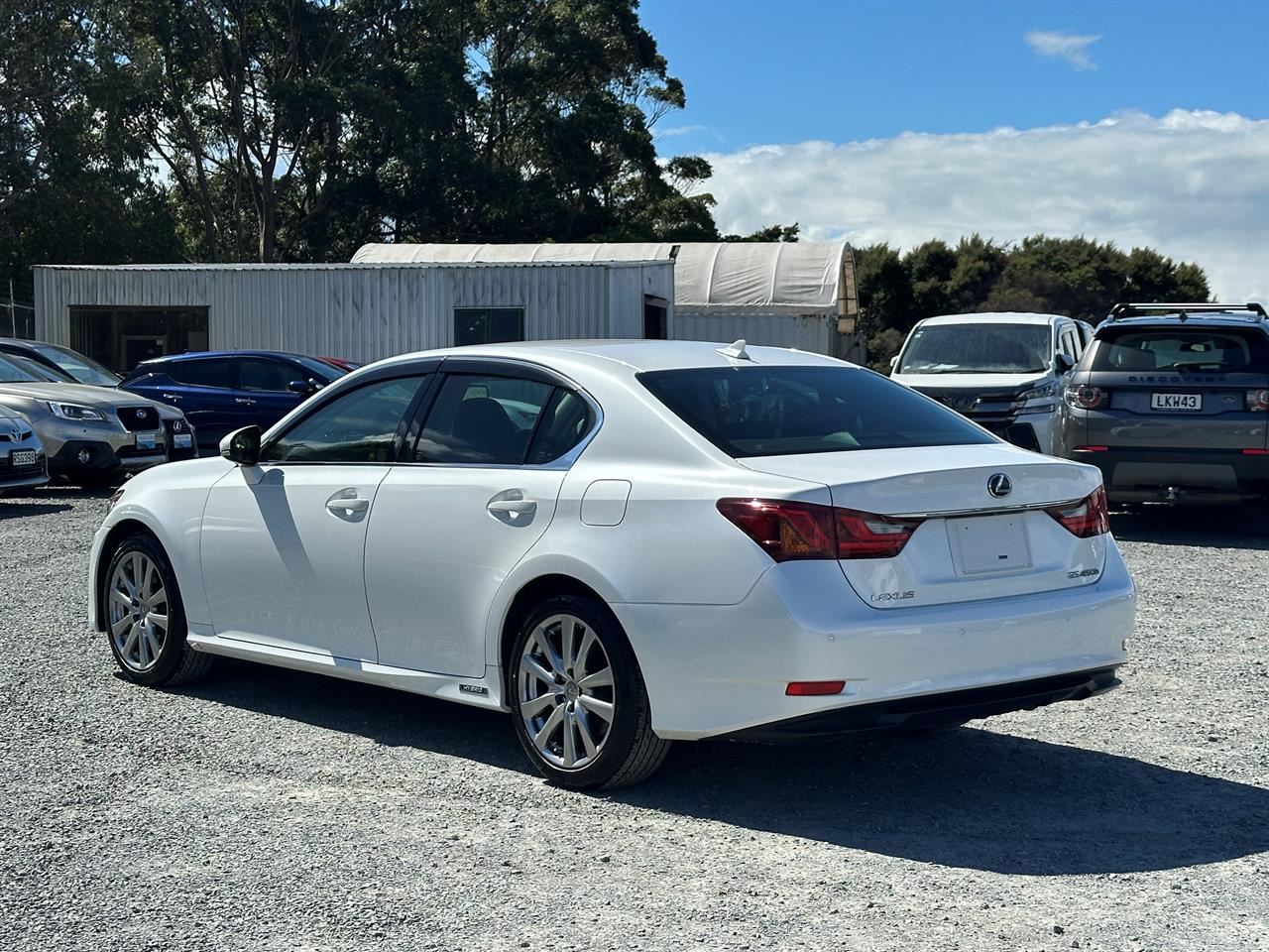 Vehicle image 5