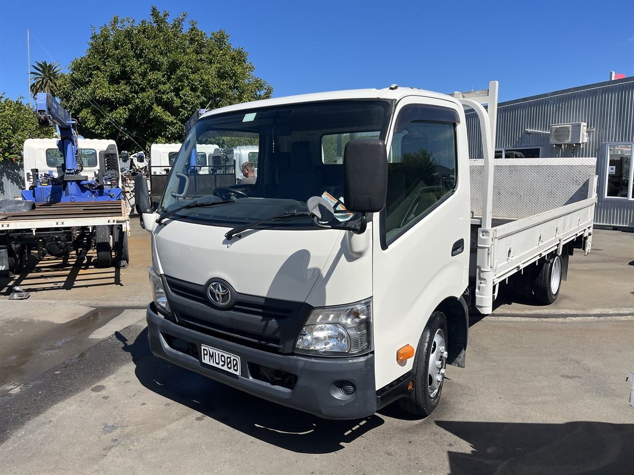 Vehicle image 1